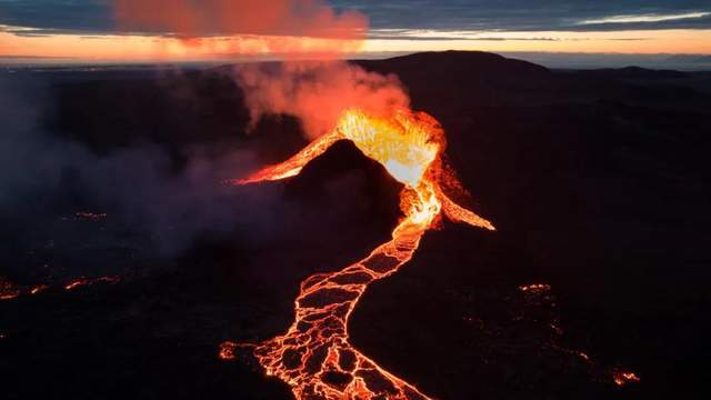 反思：湯加海底火山噴發(fā)，通信被毀全境失聯(lián)